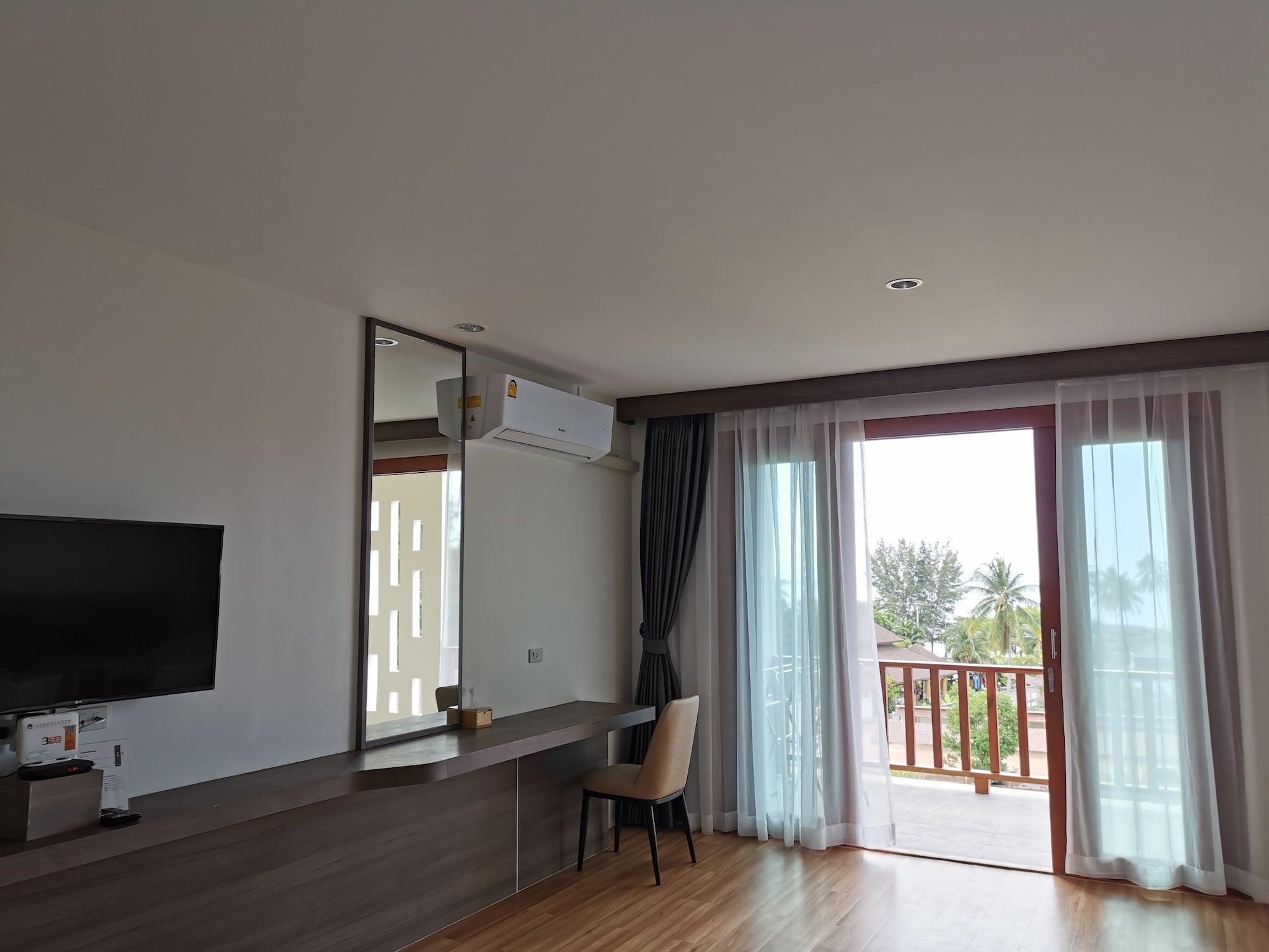 Nana Beach Hotel & Resort Pathiu Екстериор снимка