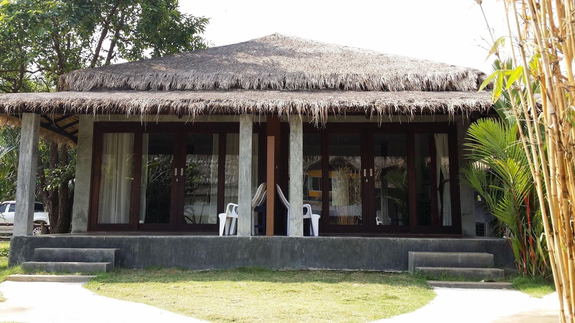 Nana Beach Hotel & Resort Pathiu Екстериор снимка