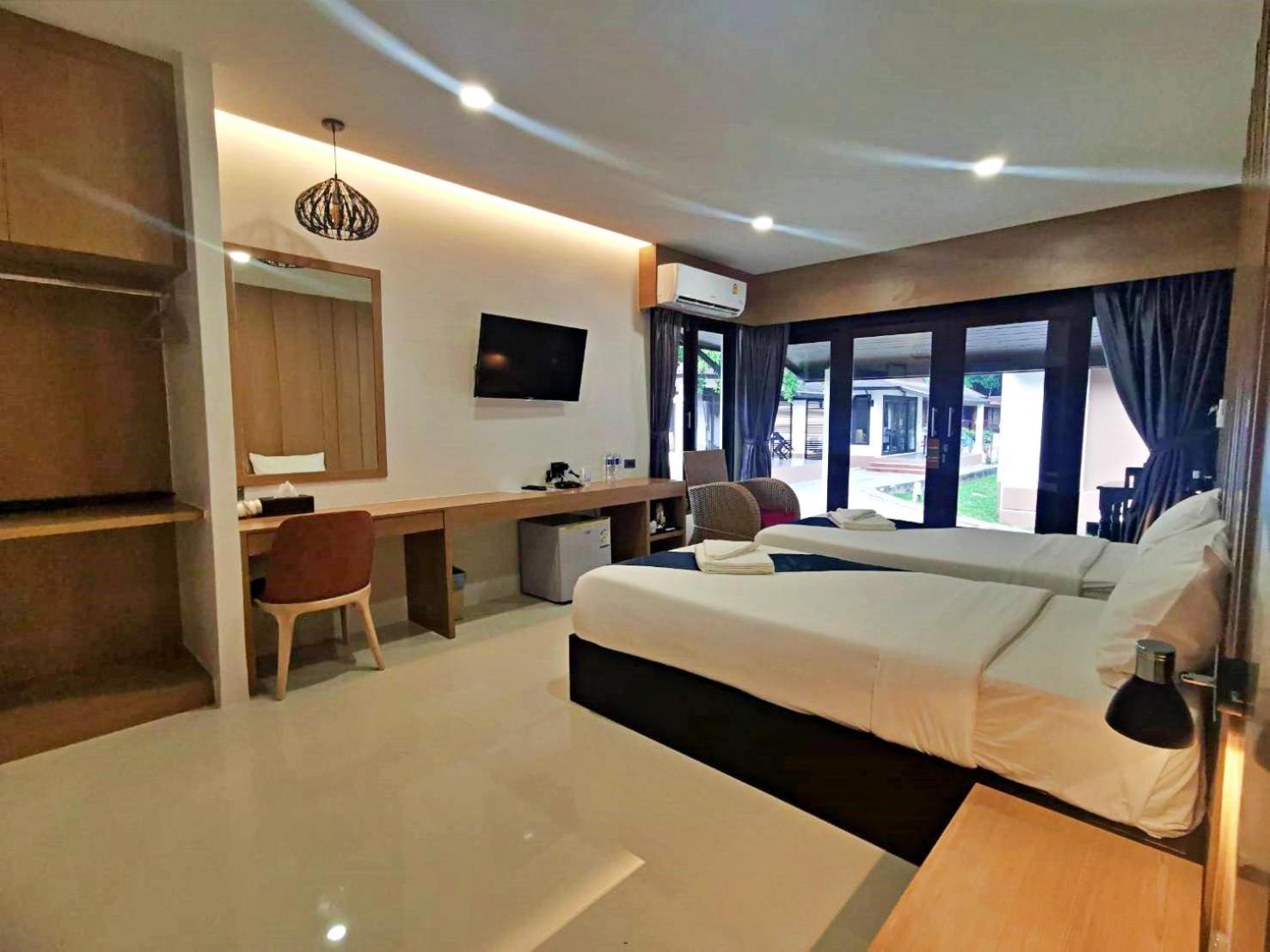Nana Beach Hotel & Resort Pathiu Екстериор снимка