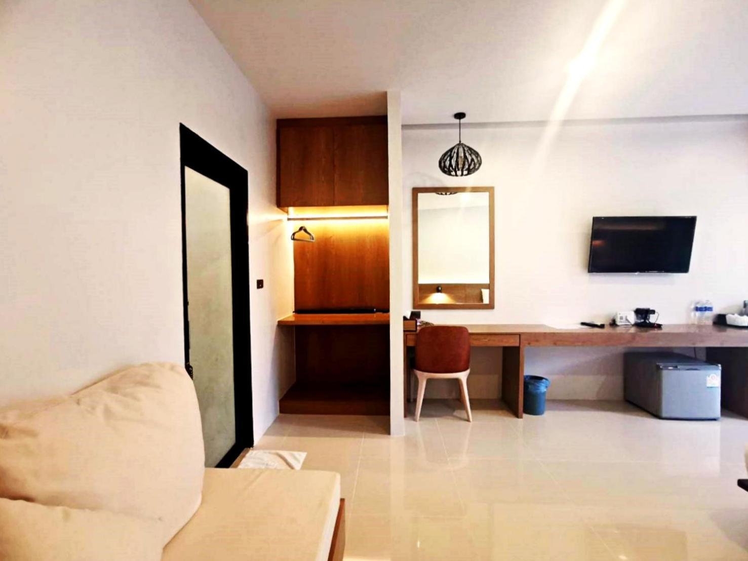 Nana Beach Hotel & Resort Pathiu Екстериор снимка