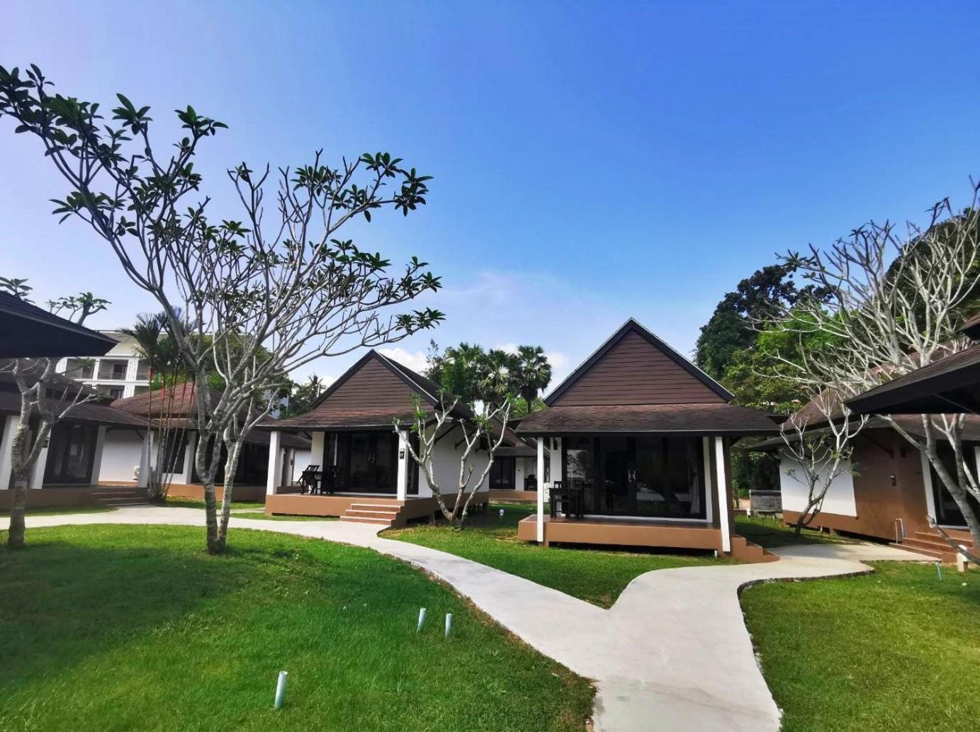 Nana Beach Hotel & Resort Pathiu Екстериор снимка