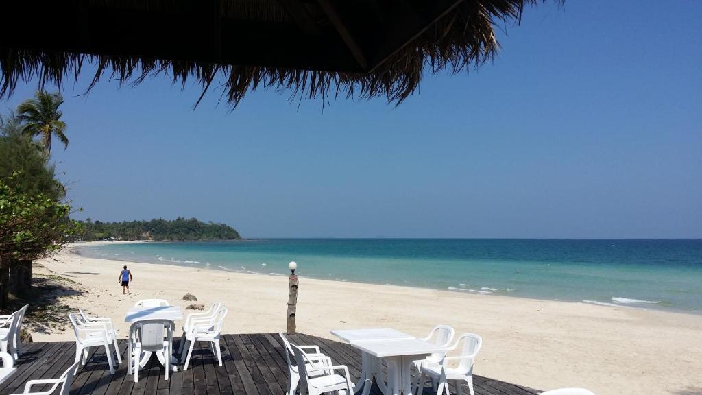 Nana Beach Hotel & Resort Pathiu Екстериор снимка