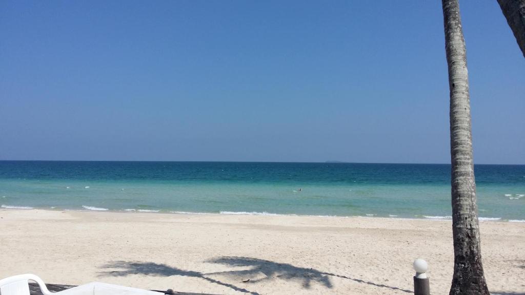 Nana Beach Hotel & Resort Pathiu Екстериор снимка