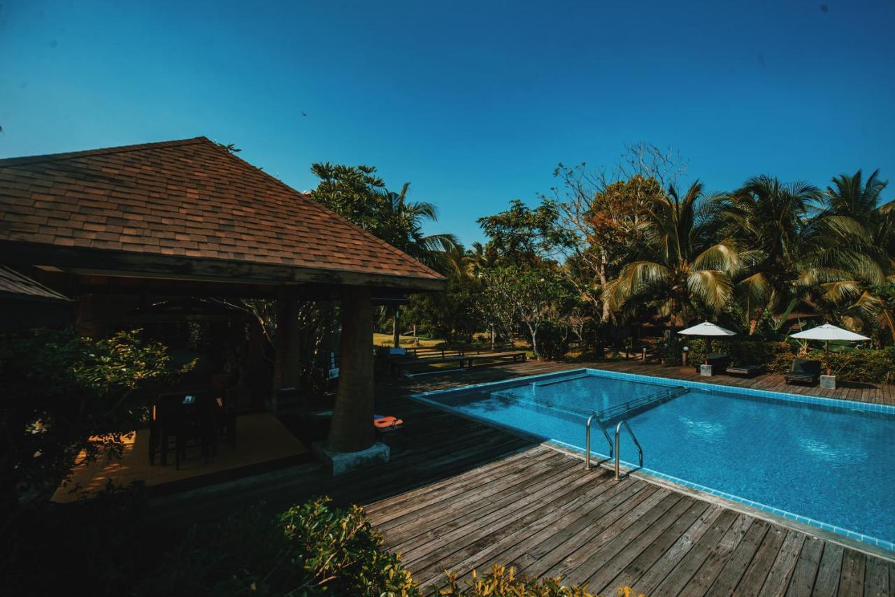 Nana Beach Hotel & Resort Pathiu Екстериор снимка