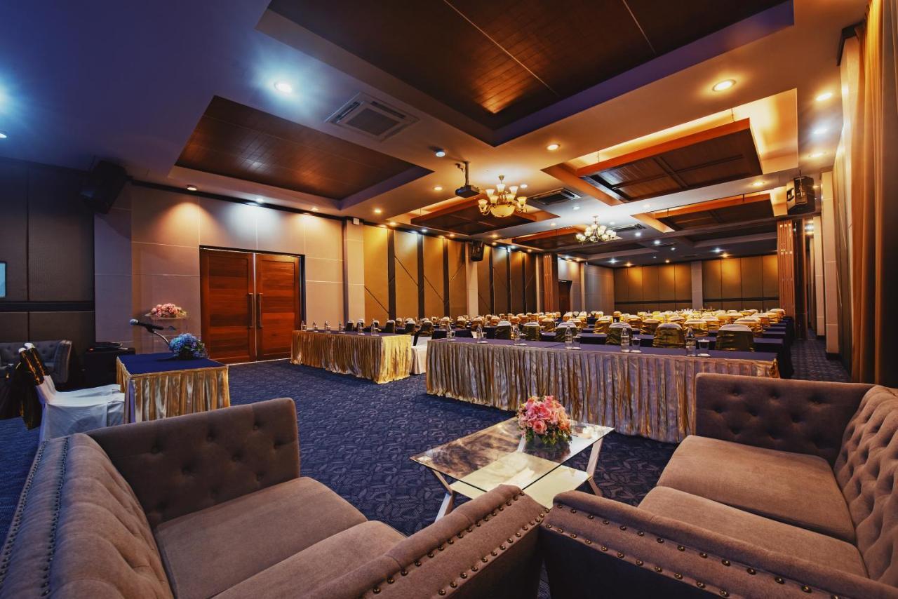 Nana Beach Hotel & Resort Pathiu Екстериор снимка