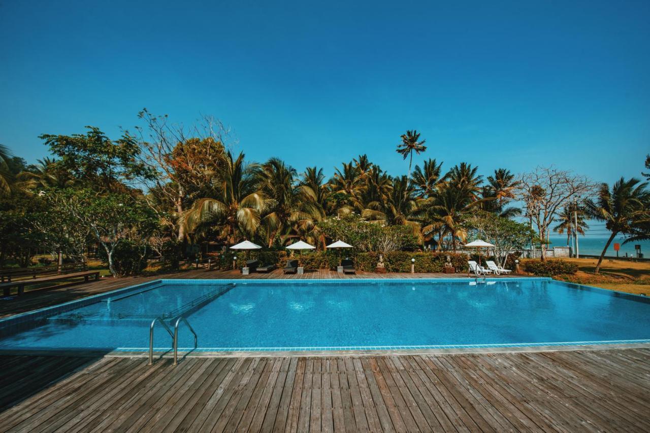 Nana Beach Hotel & Resort Pathiu Екстериор снимка