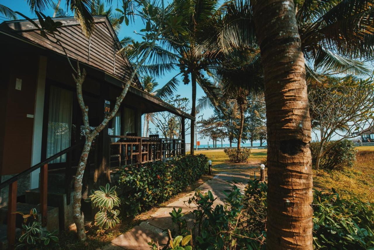 Nana Beach Hotel & Resort Pathiu Екстериор снимка